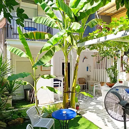 Lägenhet Hermes Trykonos Garden Thessaloniki - Central Oasis With Free Parking *