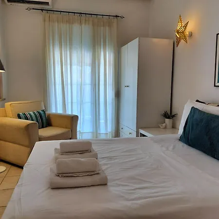 Apartment Trykonos Garden - Explore Center By Foot - Easy Free Parking - Close To Helexpo *