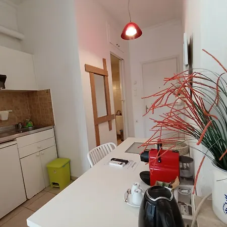 Trykonos - Garden - Easy Parking & Walk To Center - Close To Helexpo &