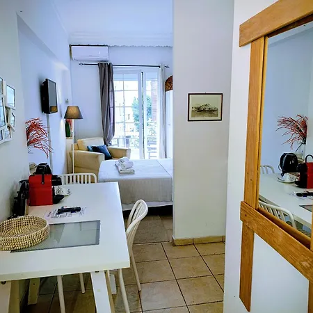 Διαμέρισμα Trykonos - Garden - Easy Parking & Walk To Center - Close To Helexpo & Θεσσαλονίκη