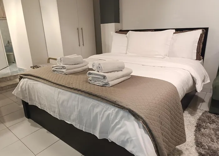 Apartment Trykonos - Garden - Easy Parking & Walk To Center - Close To Helexpo & Thessaloniki
